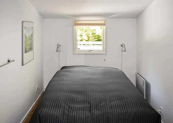 Three-bedroom In Feriehus