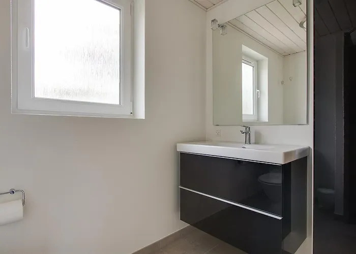 Three-bedroom In Dom wakacyjny *