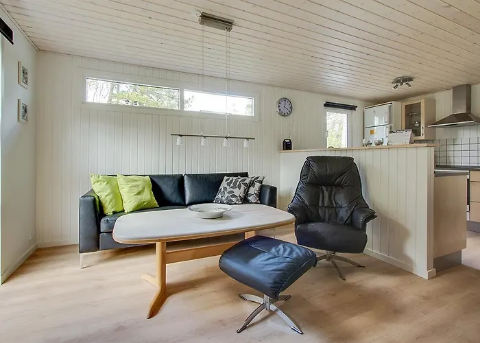 Three-bedroom In Hals